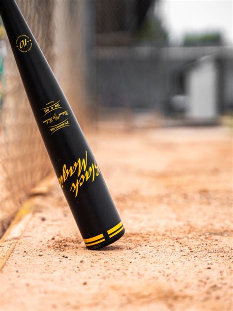 Unlock Your Full Potential with the Easton Black Maagic Bat